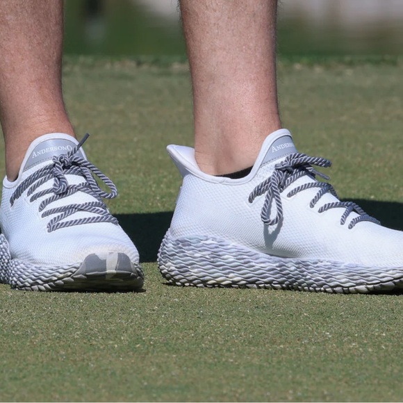 Athletic_Shoes